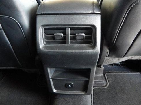 Used 2023 Ford Edge SEL image 14