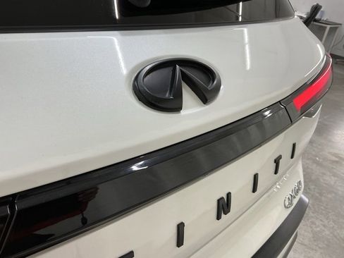 Used 2023 INFINITI QX60 Sensory image 5