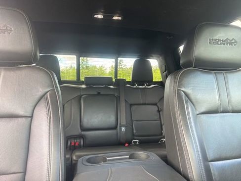 Used 2023 Chevrolet Silverado 2500 High Country w/ Z71 Off-Road Package AWD/4WD image 43