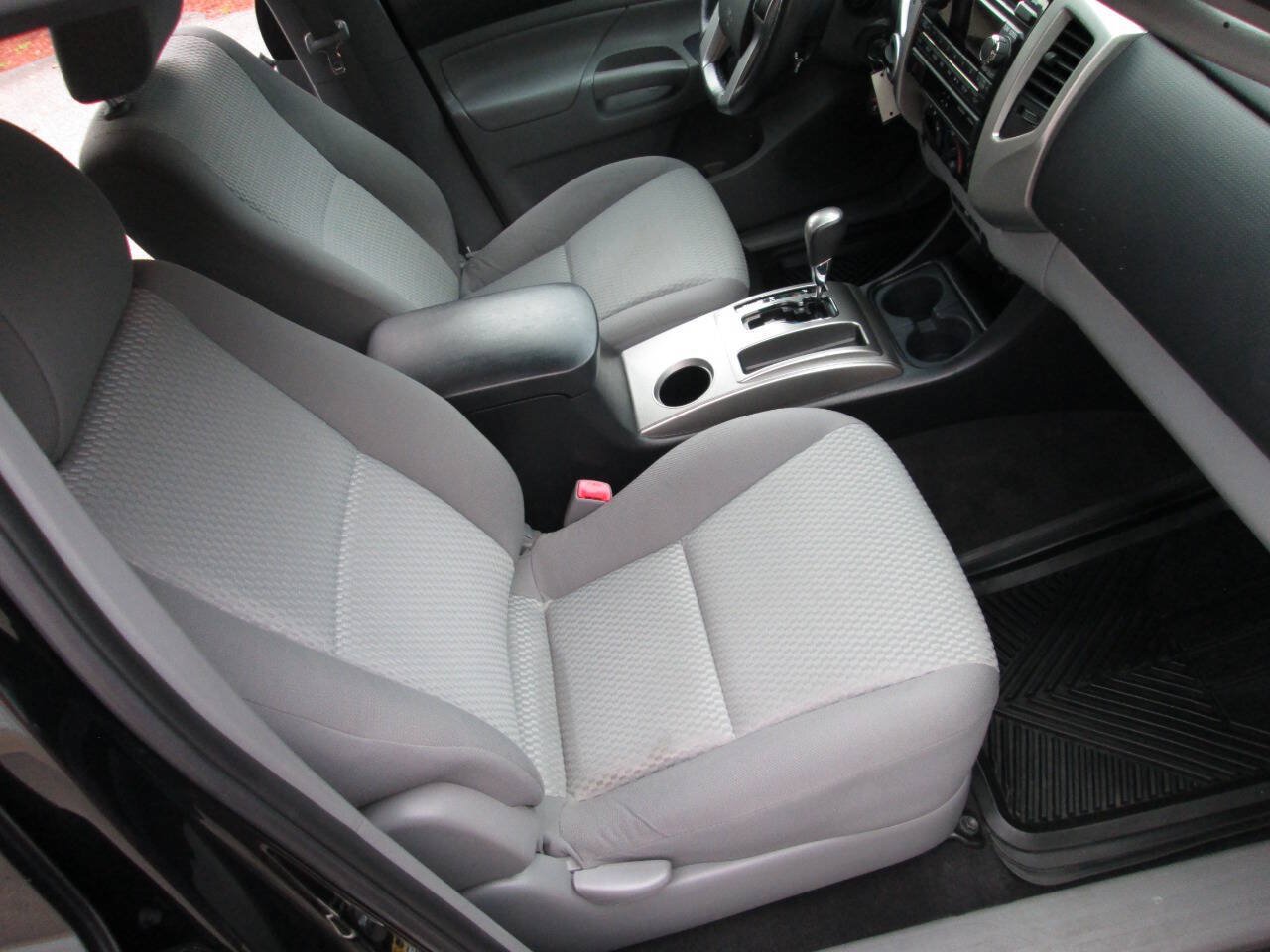 Used 2012 Toyota Tacoma 4x4 Double Cab w/ SR5 Pkg image 19