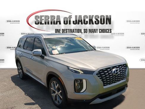 Used 2021 Hyundai Palisade SEL w/ Premium Package FWD image 2