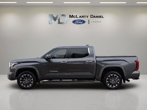 Used 2024 Toyota Tundra Limited w/ Power Package AWD/4WD image 3