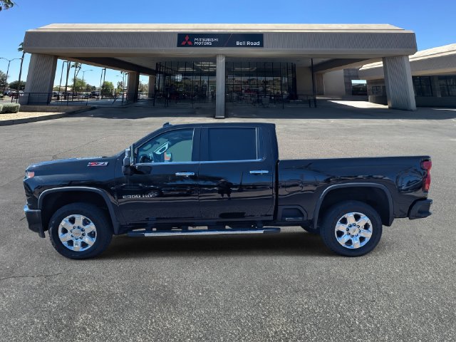 Used 2022 Chevrolet Silverado 2500 LTZ w/ Z71 Chrome Sport Edition AWD/4WD image 2