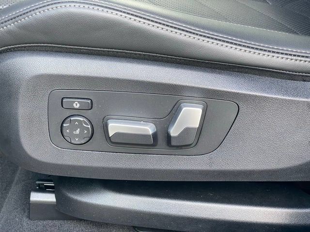 Used 2026 BMW X5 xDrive40i w/ Premium Package AWD/4WD image 14