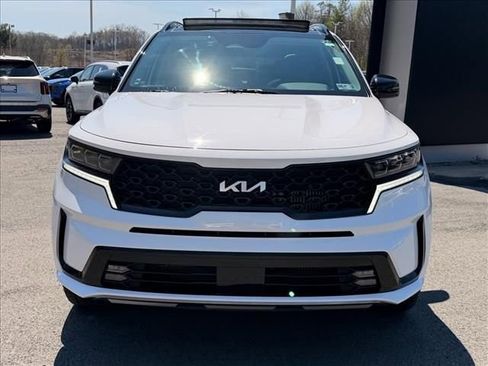 Used 2023 Kia Sorento SX AWD/4WD image 18