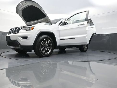 Used 2020 Jeep Grand Cherokee Limited AWD/4WD image 35