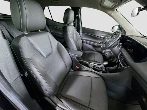 Used 2025 Buick Encore GX Preferred FWD image 30