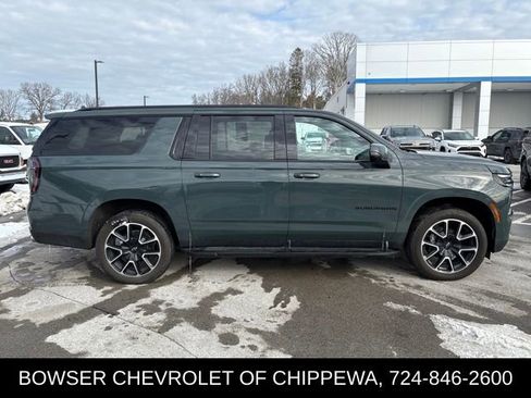 Certified 2025 Chevrolet Suburban RST w/ Comfort Package image 6