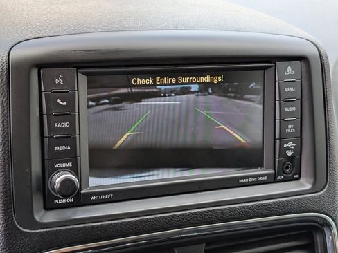 Used 2019 Dodge Grand Caravan SE FWD image 7