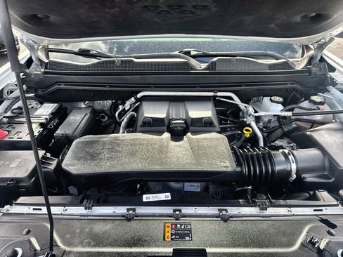 Used 2024 Chevrolet Colorado ZR2 w/ ZR2 Convenience Package III AWD/4WD image 25