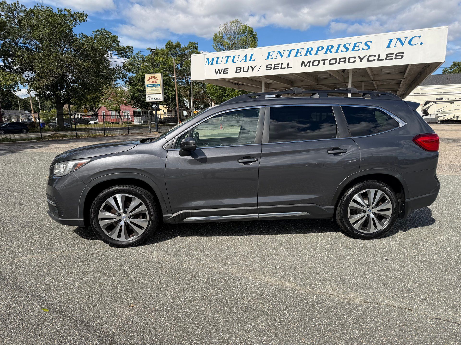 Used 2020 Subaru Ascent Limited w/ Technology Package AWD/4WD image 2