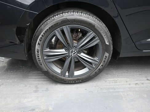 Used 2022 Volkswagen Jetta SE image 41