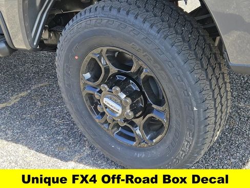 New 2026 Ford F250 XL w/ STX Appearance Package AWD/4WD image 9