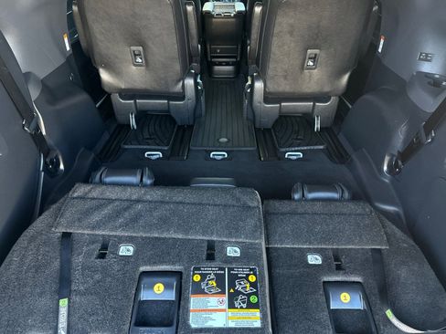 Used 2024 Toyota Sienna XSE w/ XSE Premium Package image 16