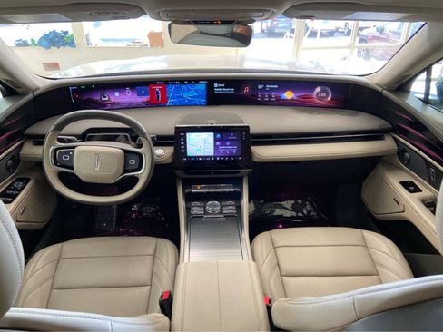 Used 2024 Lincoln Nautilus Premier w/ Equipment Group 102A image 21