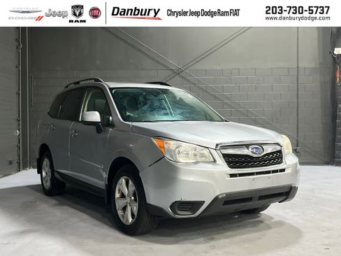 Used 2015 Subaru Forester 2.5i Premium w/ All-Weather Package AWD/4WD image 1