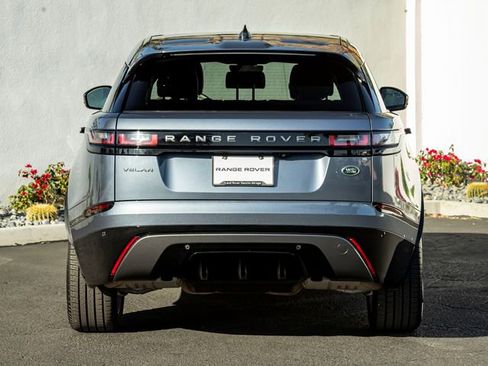 Used 2022 Land Rover Range Rover Velar R-Dynamic S image 8