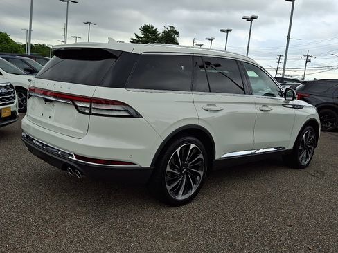 Used 2023 Lincoln Aviator Reserve w/ Equipment Group 201A AWD/4WD image 11