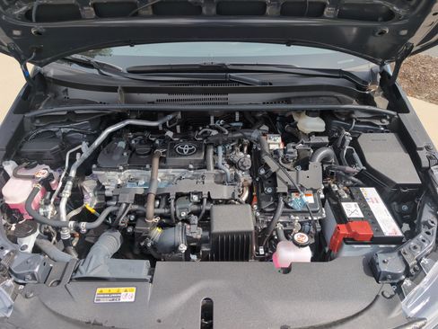 Certified 2025 Toyota Corolla SE image 33