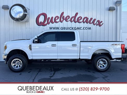Used 2019 Ford F250 XLT image 1