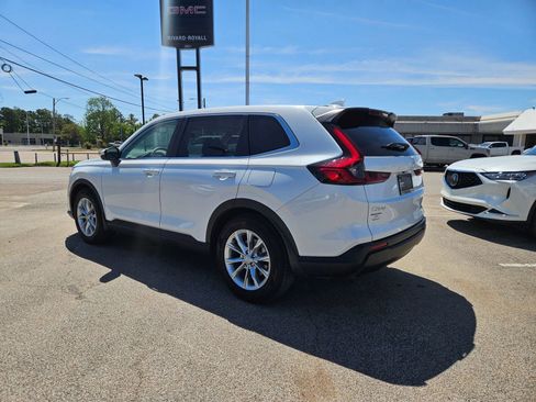 Used 2024 Honda CR-V EX image 3