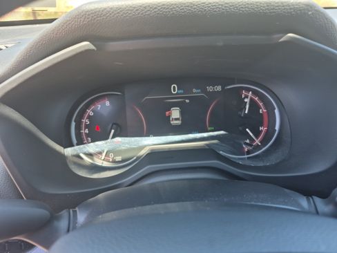 Used 2025 Toyota RAV4 XLE AWD/4WD image 10