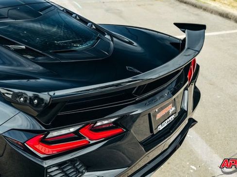 Used 2020 Chevrolet Corvette Stingray Coupe w/ Battery Protection Package RWD image 31