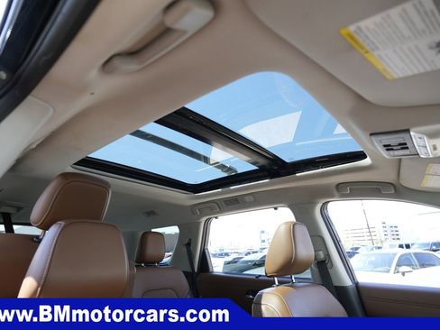 Used 2022 Nissan Pathfinder Platinum w/ Cargo Package AWD/4WD image 33
