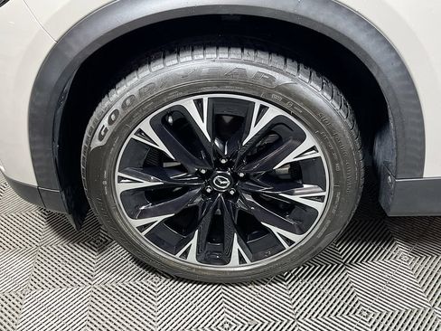 Used 2024 MAZDA CX-90 Plug-In Hybrid w/ Premium Plus AWD/4WD image 28
