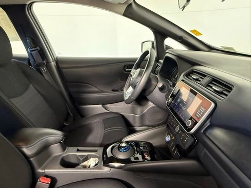 Used 2021 Nissan Leaf SV image 50