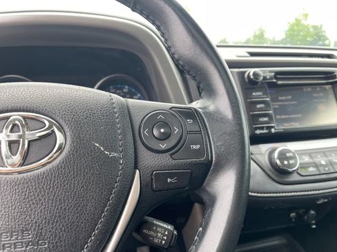 Used 2018 Toyota RAV4 XLE w/ Plus Extra Value Package FWD image 16