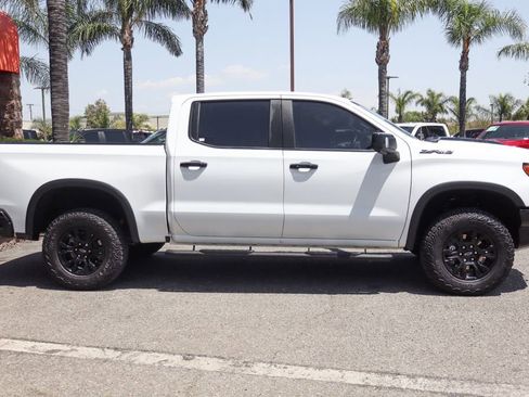 Used 2024 Chevrolet Silverado 1500 ZR2 w/ Technology Package AWD/4WD image 10