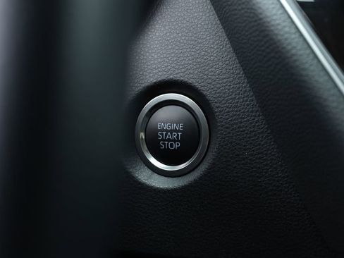 Used 2025 Toyota Corolla LE image 23