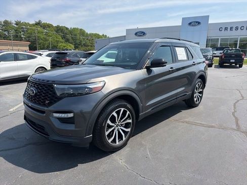 Used 2020 Ford Explorer ST w/ Premium Technology Package AWD/4WD image 3