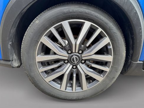 Used 2023 Nissan Kicks SV FWD image 12