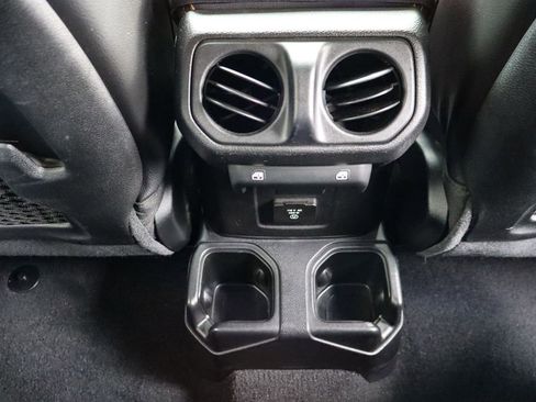 Used 2021 Jeep Gladiator Mojave image 18