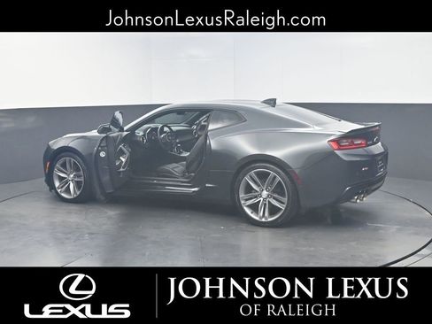 Used 2018 Chevrolet Camaro LT image 27