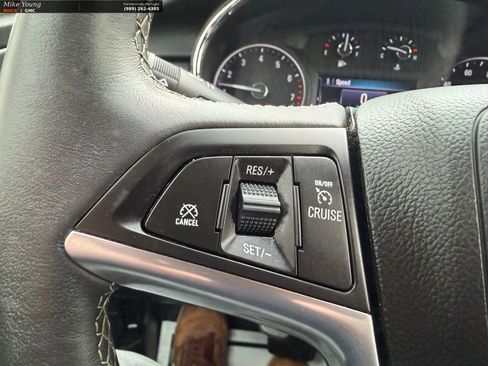 Used 2022 Buick Encore Preferred w/ Safety Package AWD/4WD image 20