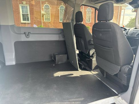 Used 2018 Ford Transit 150 XLT RWD image 15