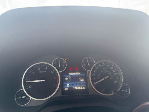 Used 2014 Toyota Tundra SR5 AWD/4WD image 29