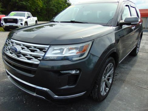 Used 2018 Ford Explorer Limited AWD/4WD image 4