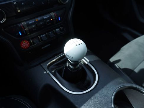 Used 2017 Ford Mustang Shelby GT350 image 29