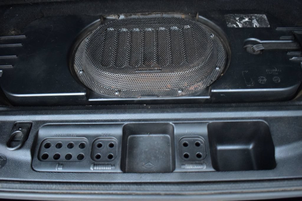 Used 2015 Jeep Wrangler Unlimited Sahara AWD/4WD image 34