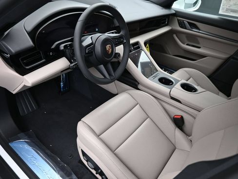 Certified 2025 Porsche Taycan AWD/4WD image 4