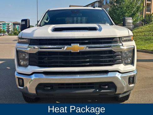 Used 2025 Chevrolet Silverado 2500 LT w/ Convenience Package AWD/4WD image 5