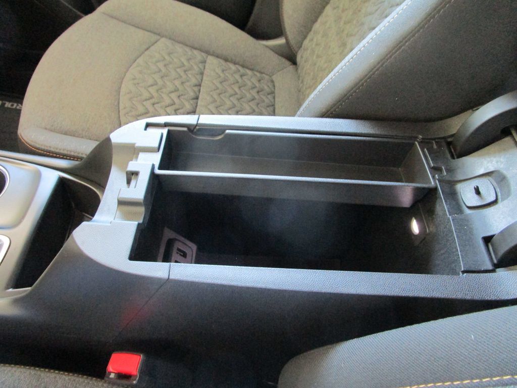 Used 2024 Chevrolet Equinox LT FWD image 42