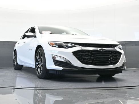 Used 2023 Chevrolet Malibu RS image 58