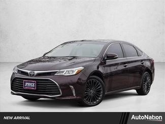 Used 2017 Toyota Avalon Touring video 1