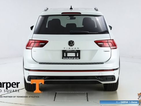 Used 2024 Volkswagen Tiguan SE R-Line AWD/4WD image 8