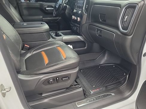 Used 2021 GMC Sierra 1500 AT4 w/ Driver Alert Package II AWD/4WD image 13